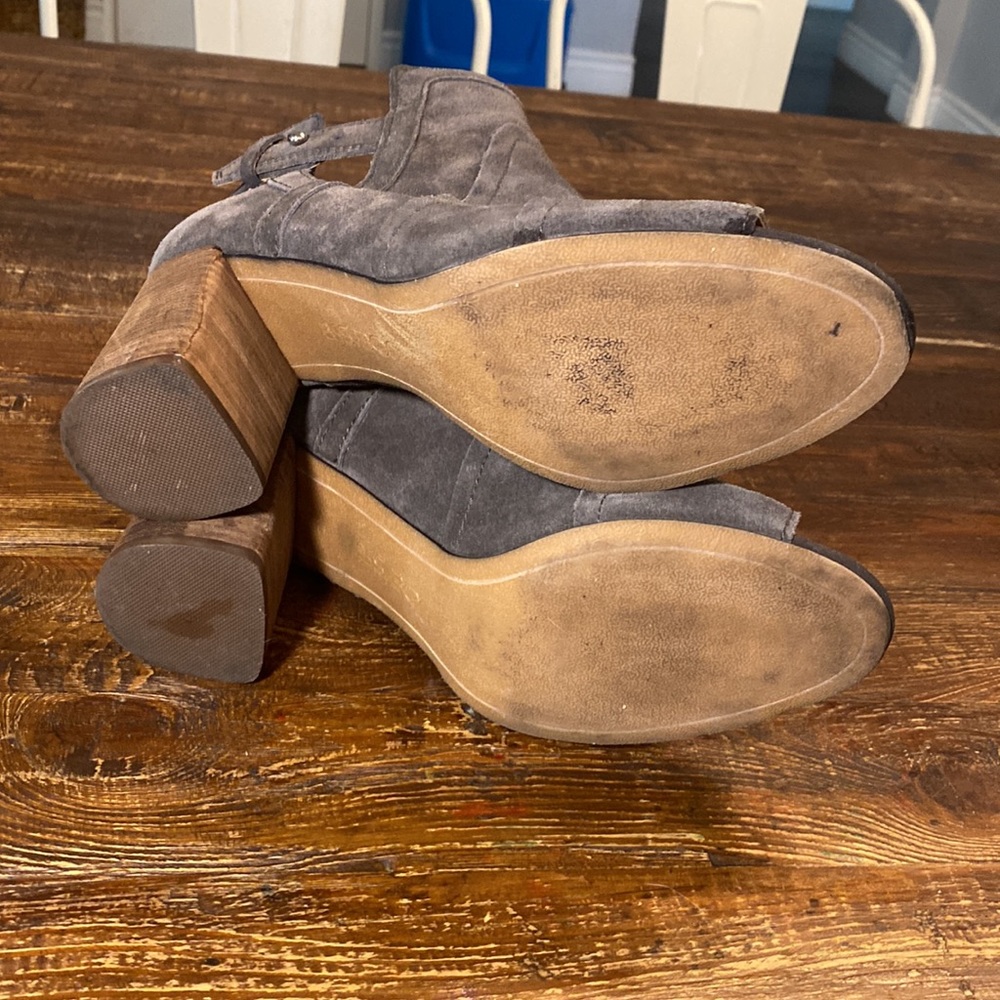 Joe’s Jeans Cassia Blocked Heel Suede Bootie In Dark Grey Size: 10 - Picture 5 of 10